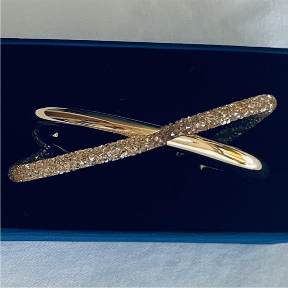 NIB Authentic DANIEL SWAROVSKI DUST Gold Tone Champagne Crystal Cuff Bracelet - Picture 5 of 8